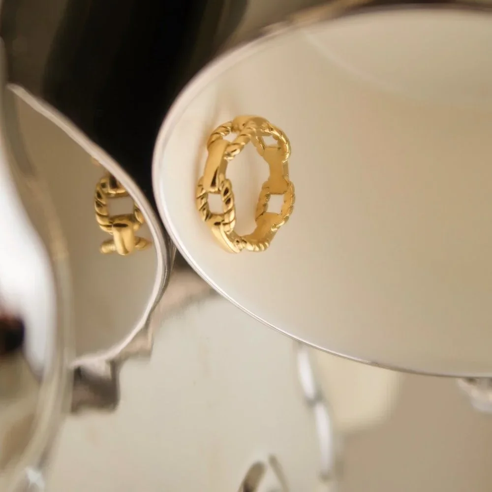 NEW 18K Gold Plated Braided Link Chain Ring